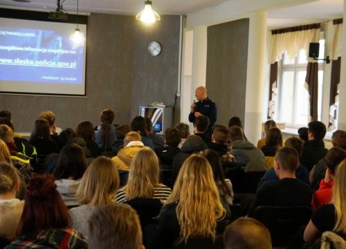 Policję tworzą ludzie….Twórzmy ją razem