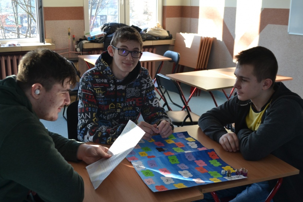 Biologiczno-chemiczne gry planszowe