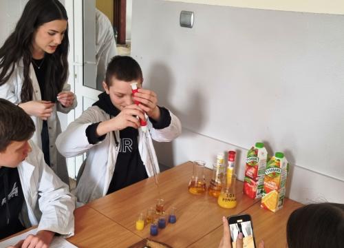 Warsztaty matematyczno - przyrodnicze dla ósmoklasistów