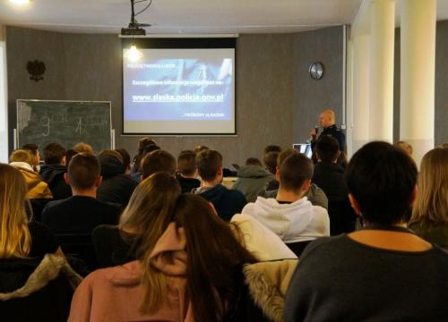Policję tworzą ludzie….Twórzmy ją razem