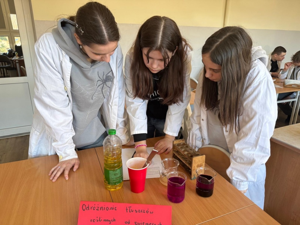 Warsztaty biologiczno-chemiczne 2025