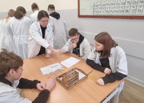 Spotkania z chemią i techniką