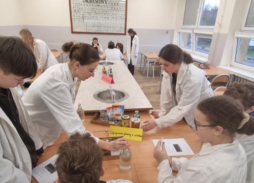 Spotkania z chemią i techniką